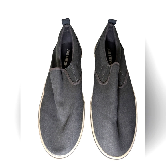 3/$20...Size 12 Men's Flats by Joe Fresh worn twice - Picture 1 of 3